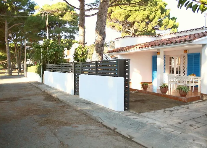 Superb Seafront Villa